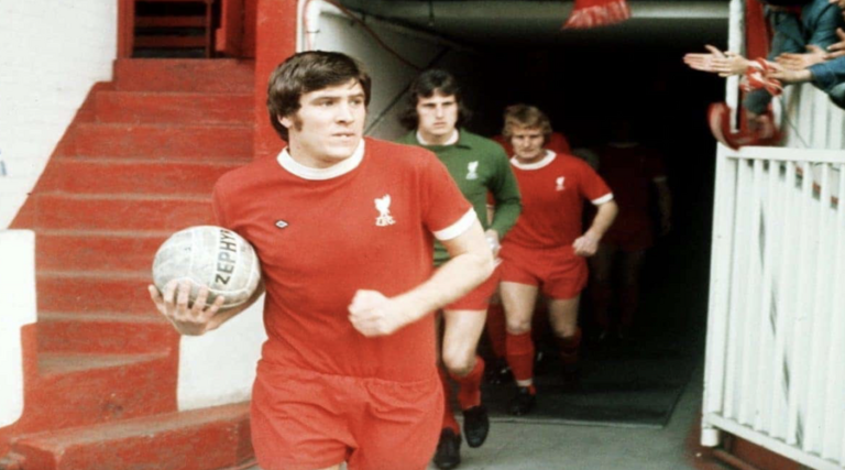 9/11/2004: «Φεύγει» ο Emlyn Hughes