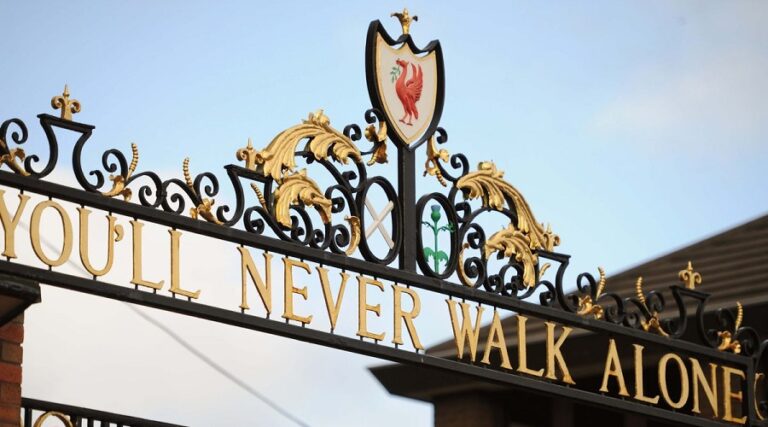 26/8/1982: Ανοίγουν οι Shankly Gates!