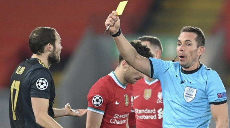 Ο Tobias Stieler σφυρίζει με PSV Eindhoven