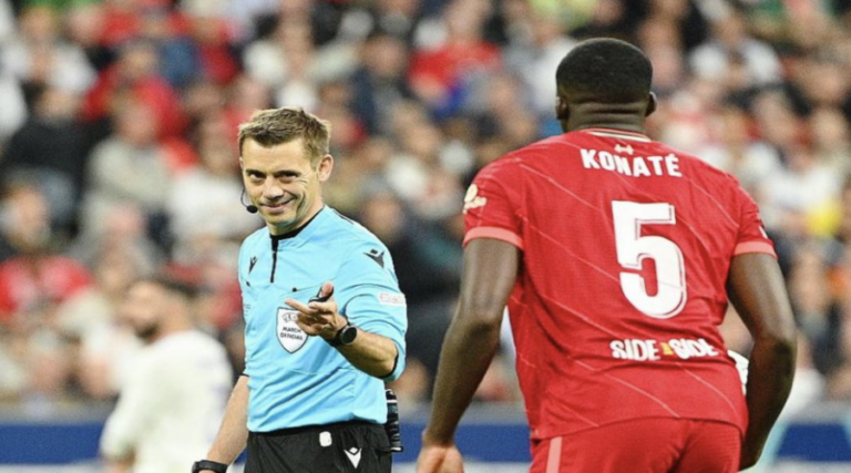 Ο Clement Turpin στο Galatasaray – Liverpool