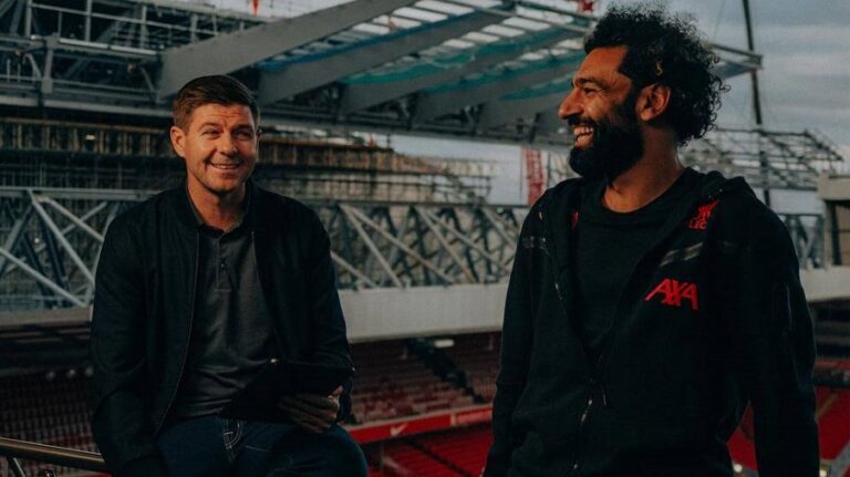 Gerrard: «Ο Salah ζει και αναπνέει για το ποδόσφαιρο»