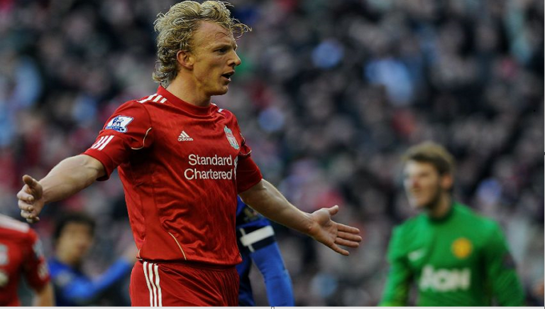 18/8/2006: Υπογράφει ο Dirk Kuyt