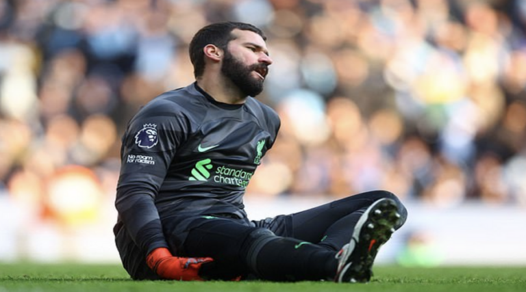 Τραυματίστηκε στην προπόνηση και χάνει Brentford ο Alisson!
