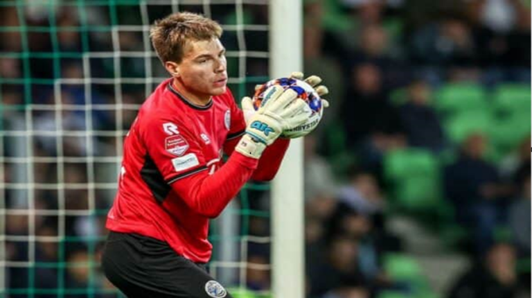 Jakub Ojrzynski: “Είμαι ακόμα παίκτης της Liverpool”