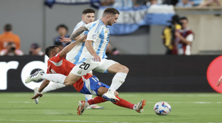 Με Mac Allister η Αργεντινή προκρίθηκε στους “8” του Copa America