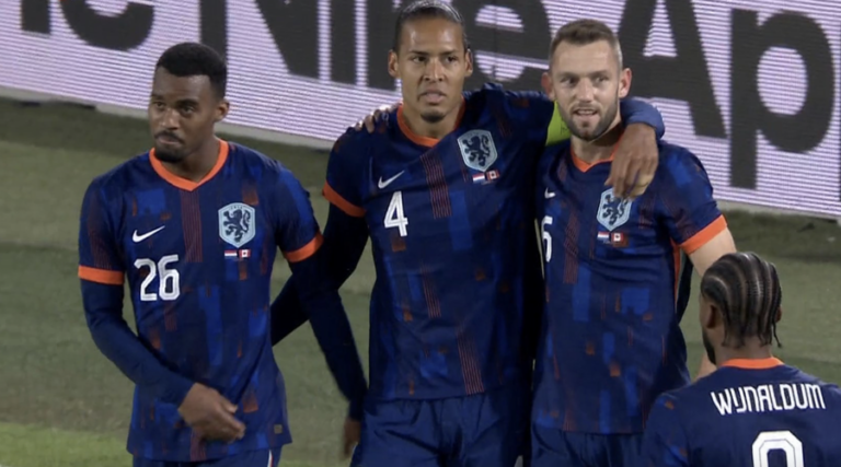 Σκόραρε ο van Dijk, βασικός ο Gravenberch, ασίστ ο Salah (vid)