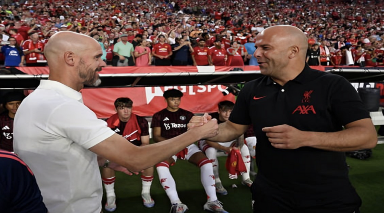 Ten Hag: «Μου αρέσει το όραμα που έχει ο Slot για το άθλημα»