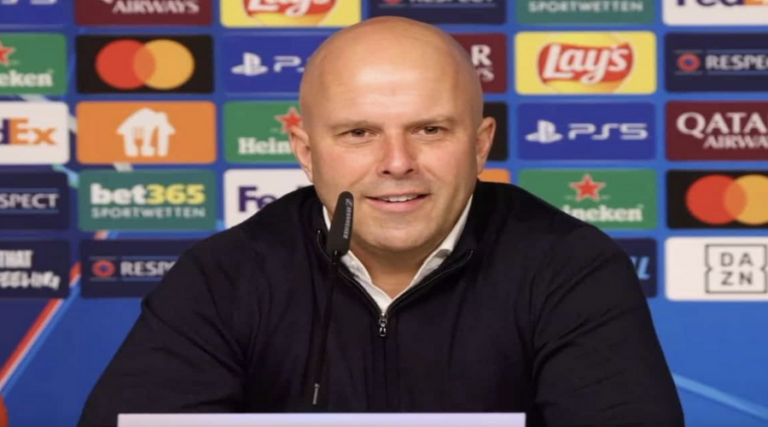 Ο Slot για Leverkusen, Konate και Alonso