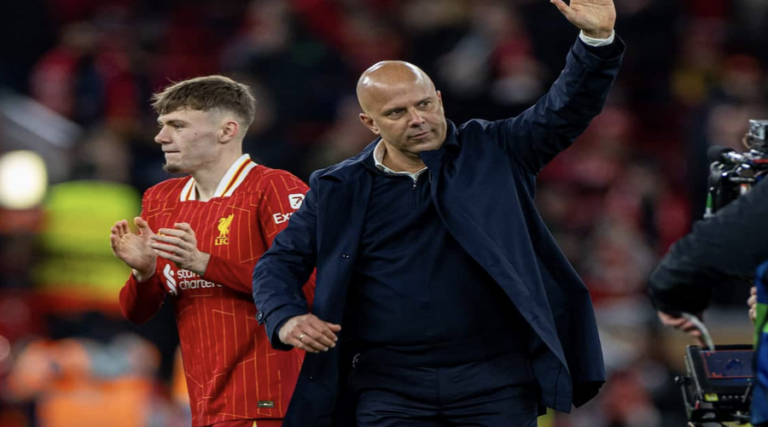 Slot: «Ο Bradley μπορεί να συγκριθεί με τον Hakimi»
