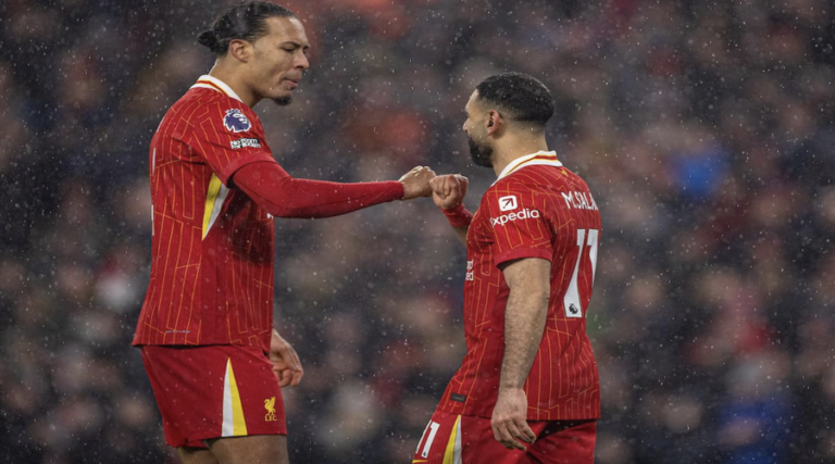 Για 2 χρόνια ανανεώνουν οι Salah και van Dijk