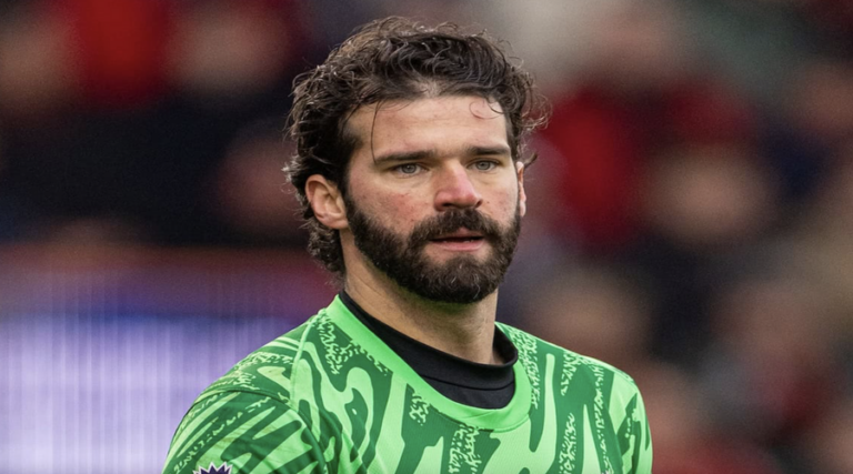 Επιστροφή στο Merseyside για τον Alisson μετά τον τραυματισμό του