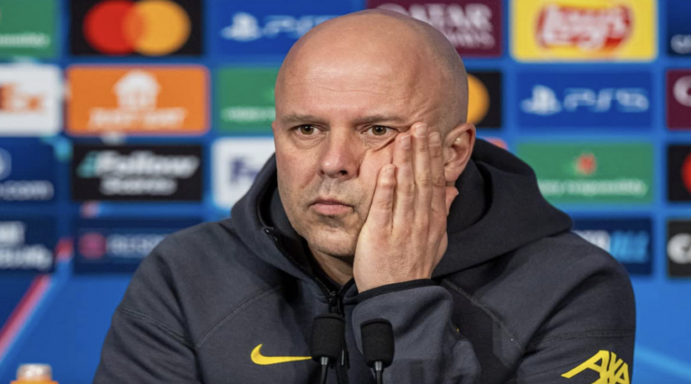 Ο Slot για PSG και Luis Enrique