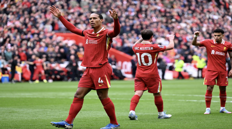 Virgil van Dijk: «Συνεχίστε να φοράτε κόκκινα»