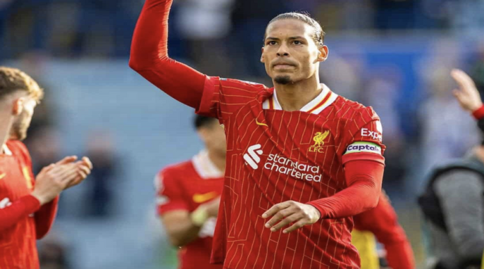 Ο Virgil van Dijk πανηγυρίζει στο King Power Stadium