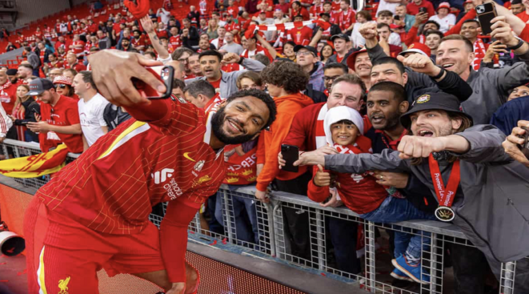 Joe Gomez: «Δέκα χρόνια – πεινασμένος για την συνέχεια»