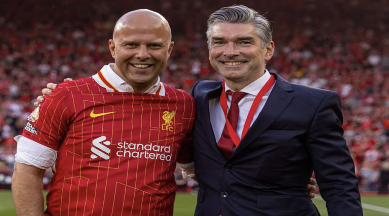 Παραμένει ο Richard Hughes παρά το ενδιαφέρον της Al Hilal