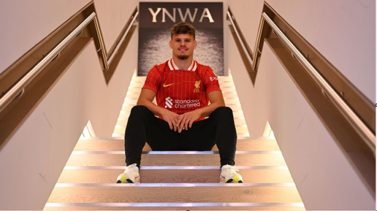 Milos Kerkez, Welcome to Liverpool F.C. (Vid Red Glasses)