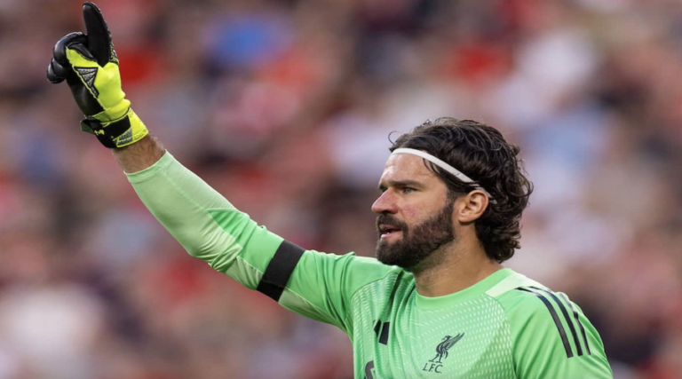 Δύσκολα με United ο Alisson – εκτός ο Salah