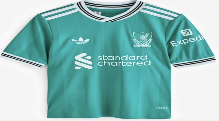 Η νέα τρίτη φανέλα της Liverpool (pic)