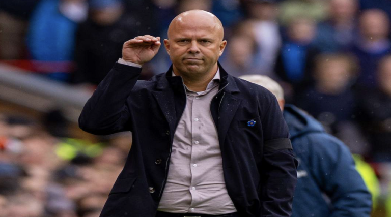 Οι δηλώσεις του Slot μετά τη νίκη επί της Everton