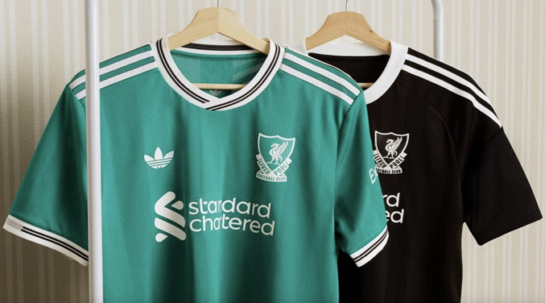 Με τη νέα τρίτη φανέλα στο Turf Moor οι Reds 