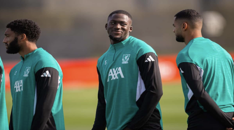 Με Konate και Gravenberch η προπόνηση ενόψει United 