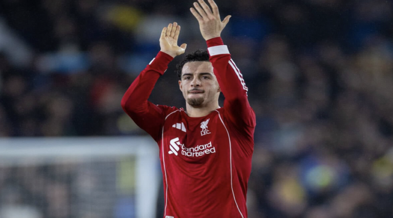 Jones και Liverpool αποφασίζουν αν θα συνεχίσουν μαζί 