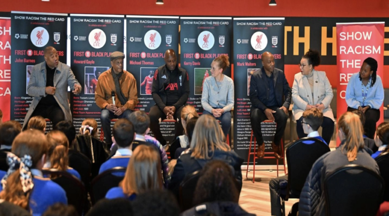 Ιστορική αναγνώριση: Το First Black XI της Liverpool τιμήθηκε σε εκδήλωση της LFC Foundation