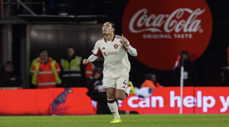 Virgil van Dijk: «Ο διαιτητής δεν έδωσε το φάουλ στο 3-2»