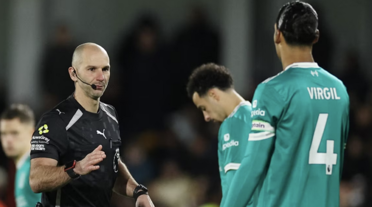 Ο Tim Robinson στο Liverpool – West Ham