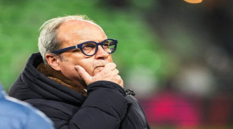 L. Campos: «Η Liverpool δεν μπορεί να παίξει στις 15 Απριλίου»