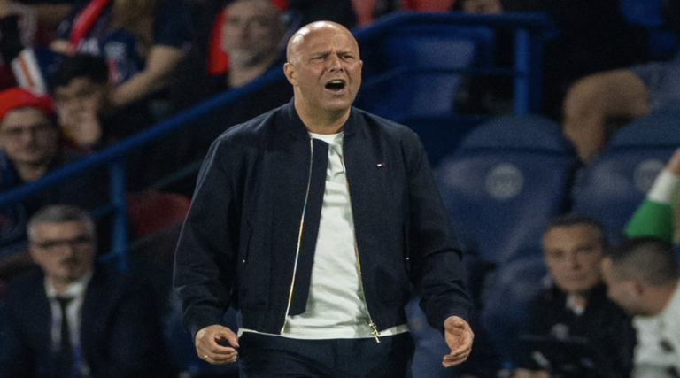Ο Slot για Fulham, Robertson και στήριξη της διοίκησης