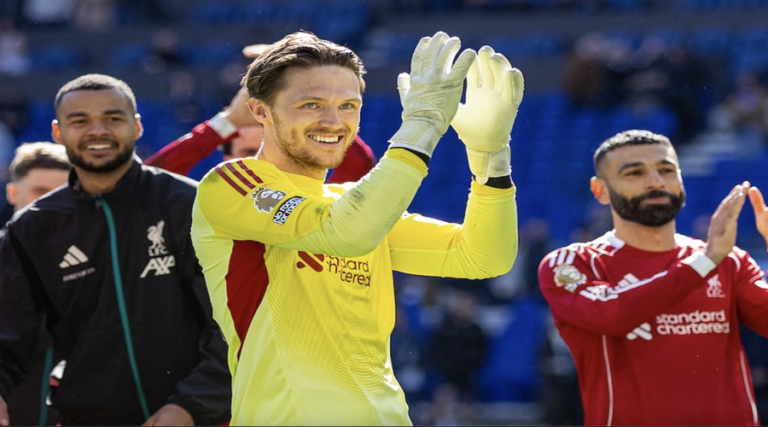 Με Woodman και Isak η ενδεκάδα των Reds