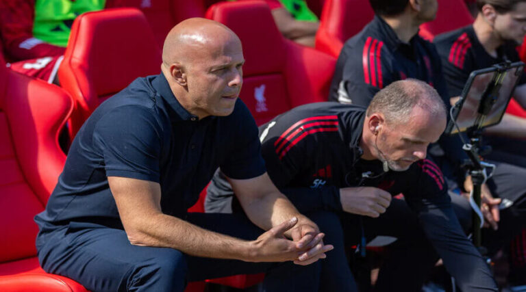 Slot: «Είμαι χαρούμενος που προκριθήκαμε στο Champions League»