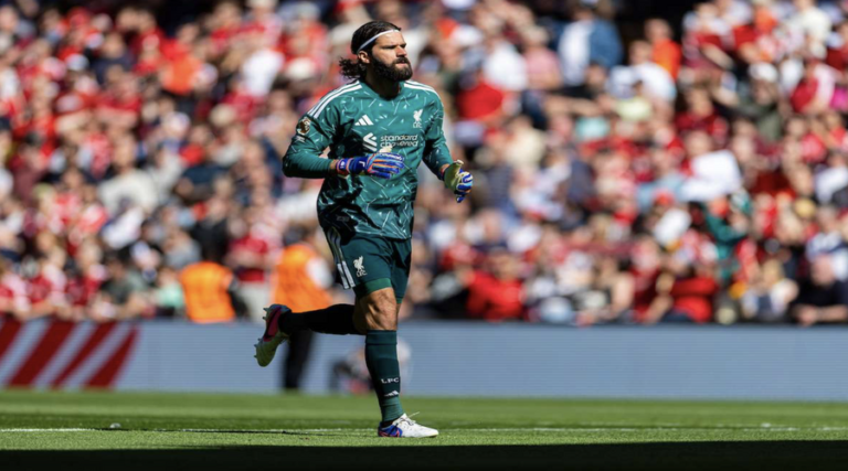 Sky Sports: «Παραμένει στη Liverpool ο Alisson»